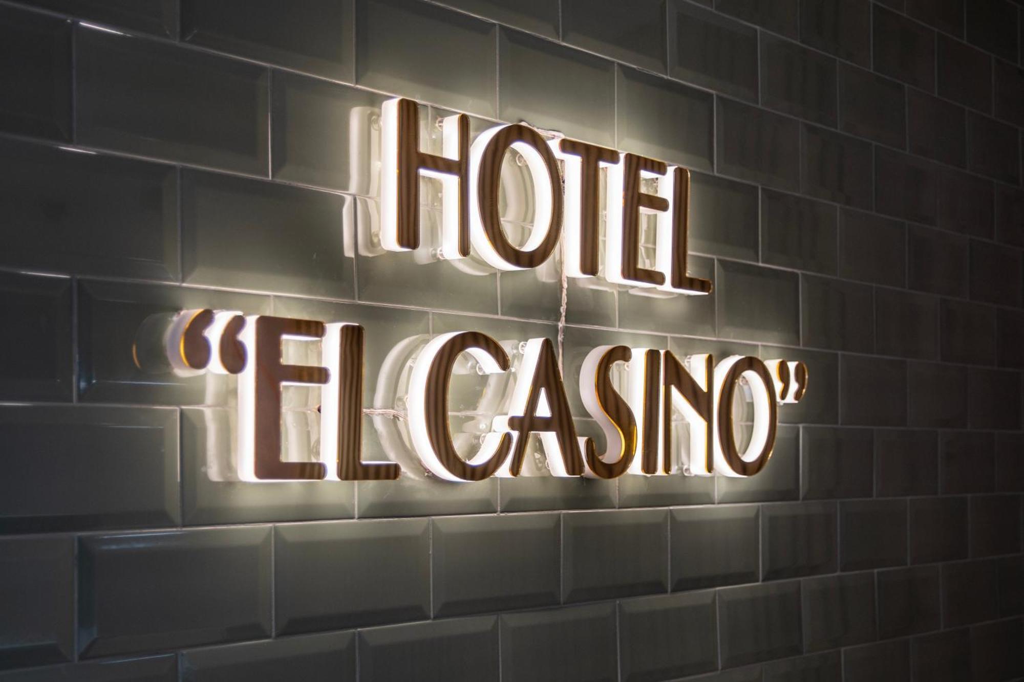 Hotel & Restaurante El Casino Villafranca Del Bierzo Exterior photo